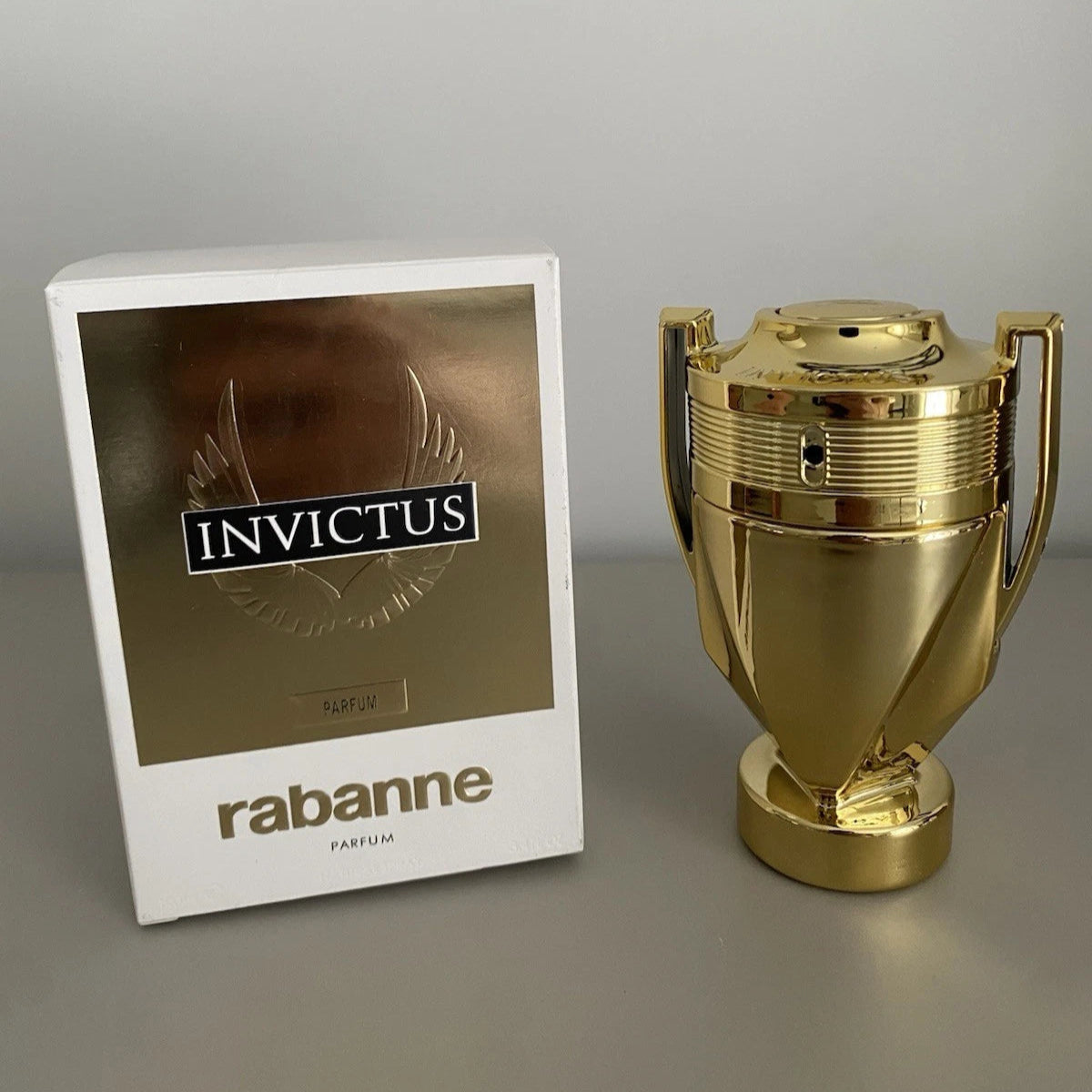 INVICTUS DORADO DE PACO RABANNE